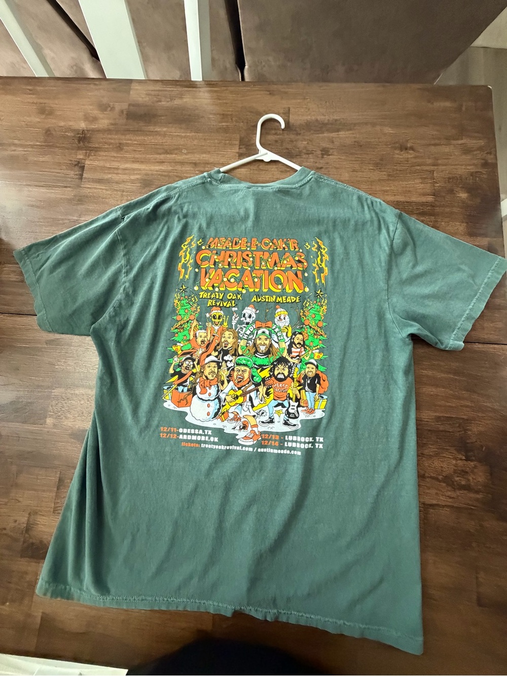 Treaty Oak Revival - Christmas Vacation show Comfort Colors green  Crewneck Tee